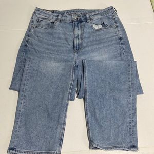 American Eagle mom jeans